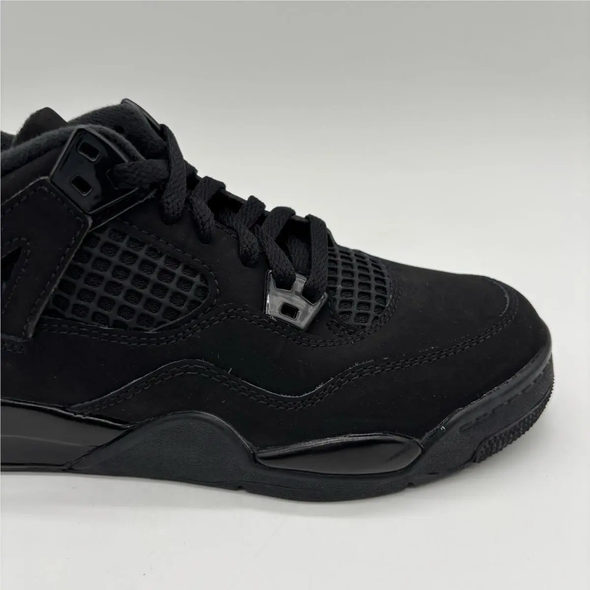 Nike shoes - Air Jordan 4 - Air - Black 2