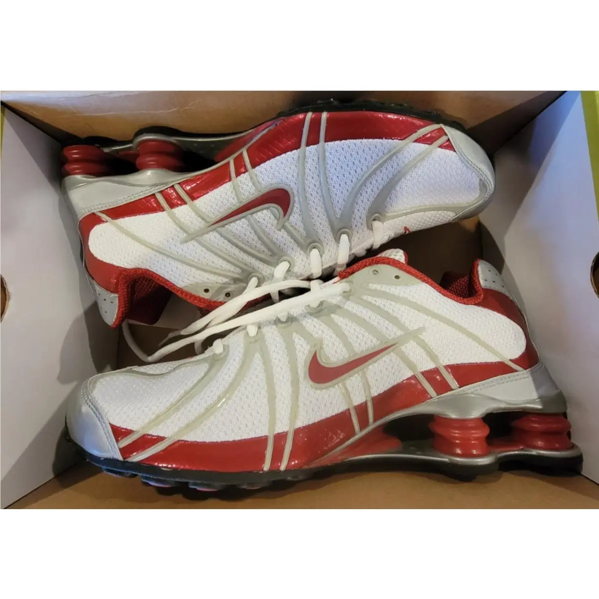 2005 Nike Shox Red Gray White Turb OZ Men`s Sz 10.5 Running Shoes Nos