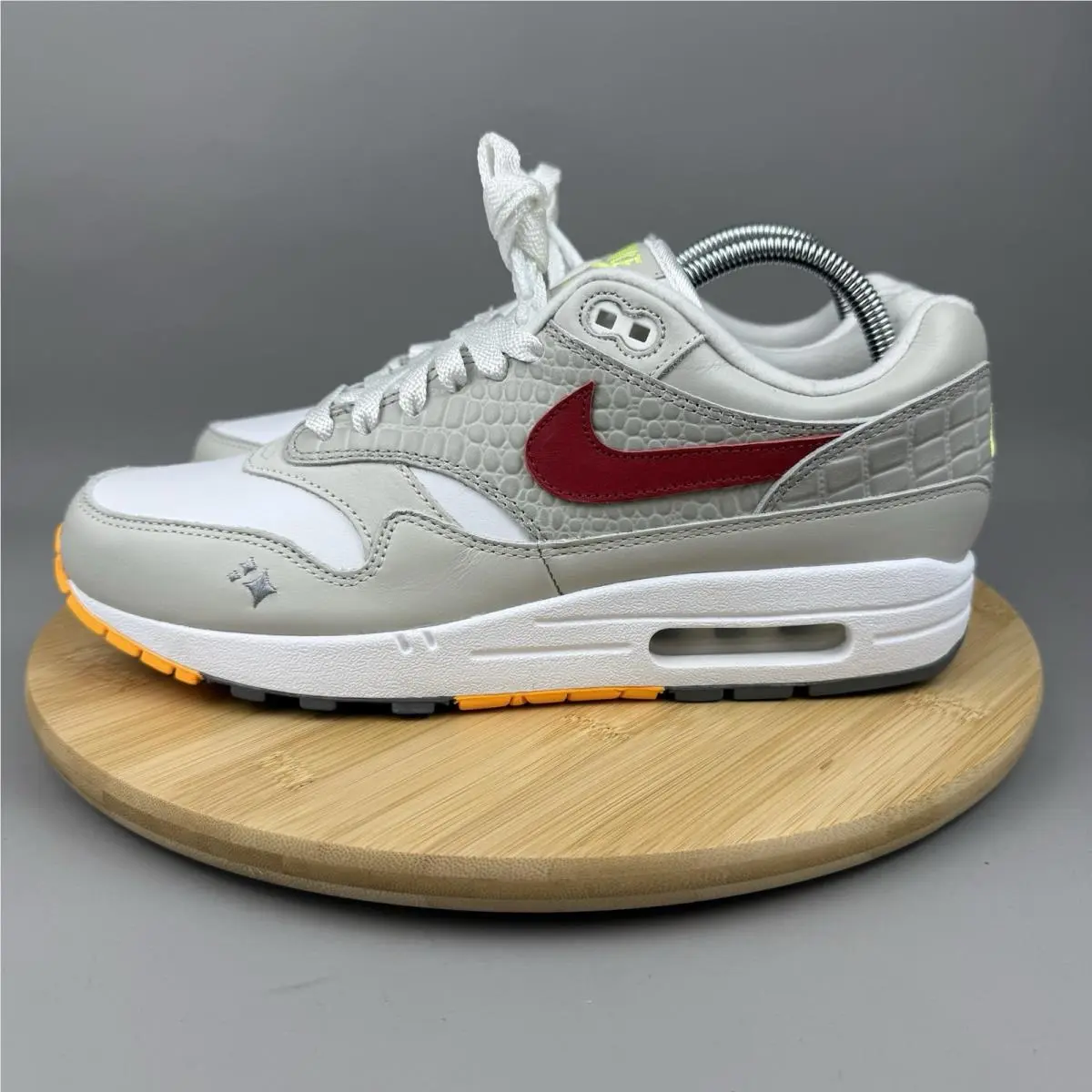 Nike shoes - Multicolor 1