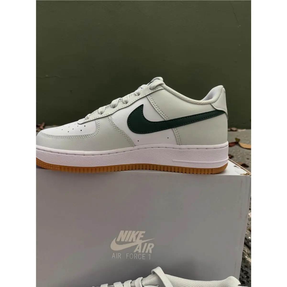 Nike shoes - Nike Air Force 1 `07 - White 1