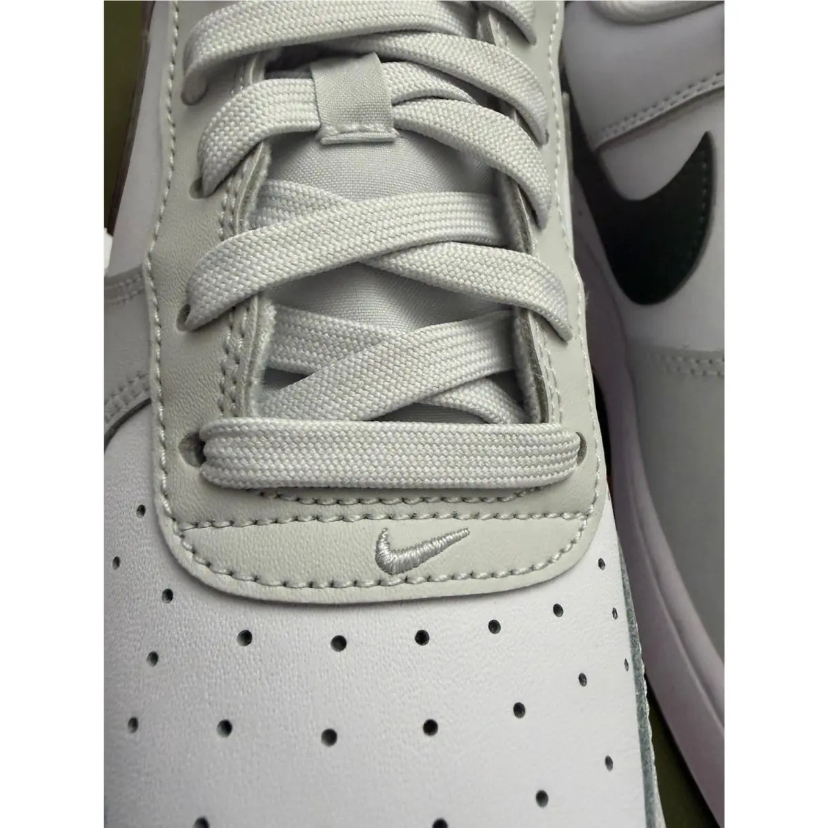 Nike shoes - Nike Air Force 1 `07 - White 4