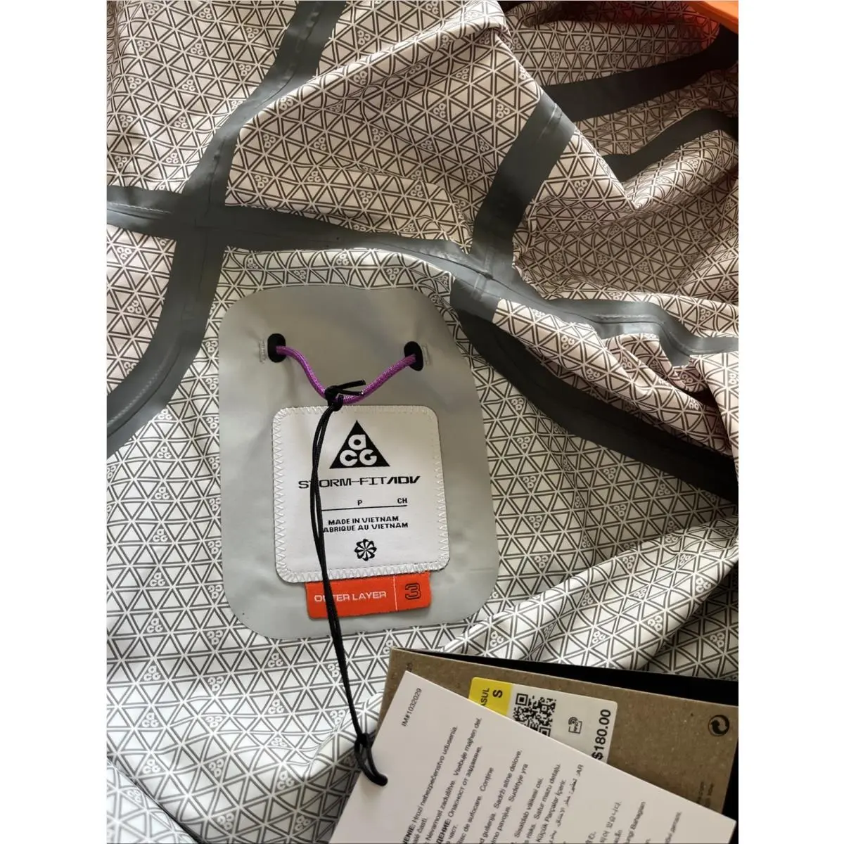 Nike clothing - Nike ACG - ACG - orange-gray (UPC: 0198488837178) 16
