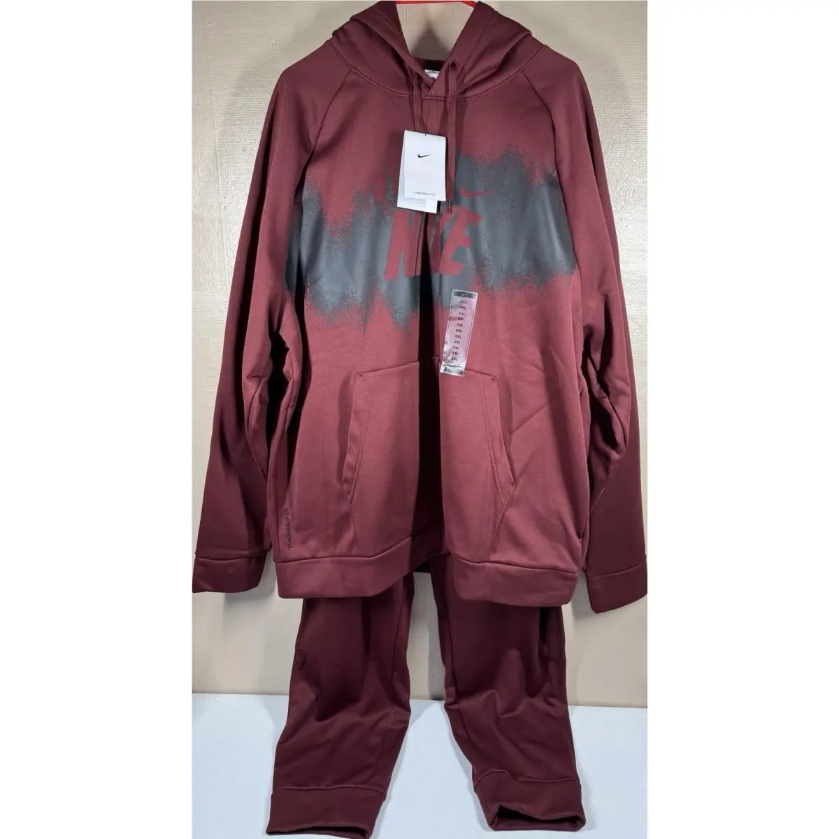Therma-fit Men`s Tracksuit Pullover Hoodie Jogger Pants Maroon Xxl by Nike