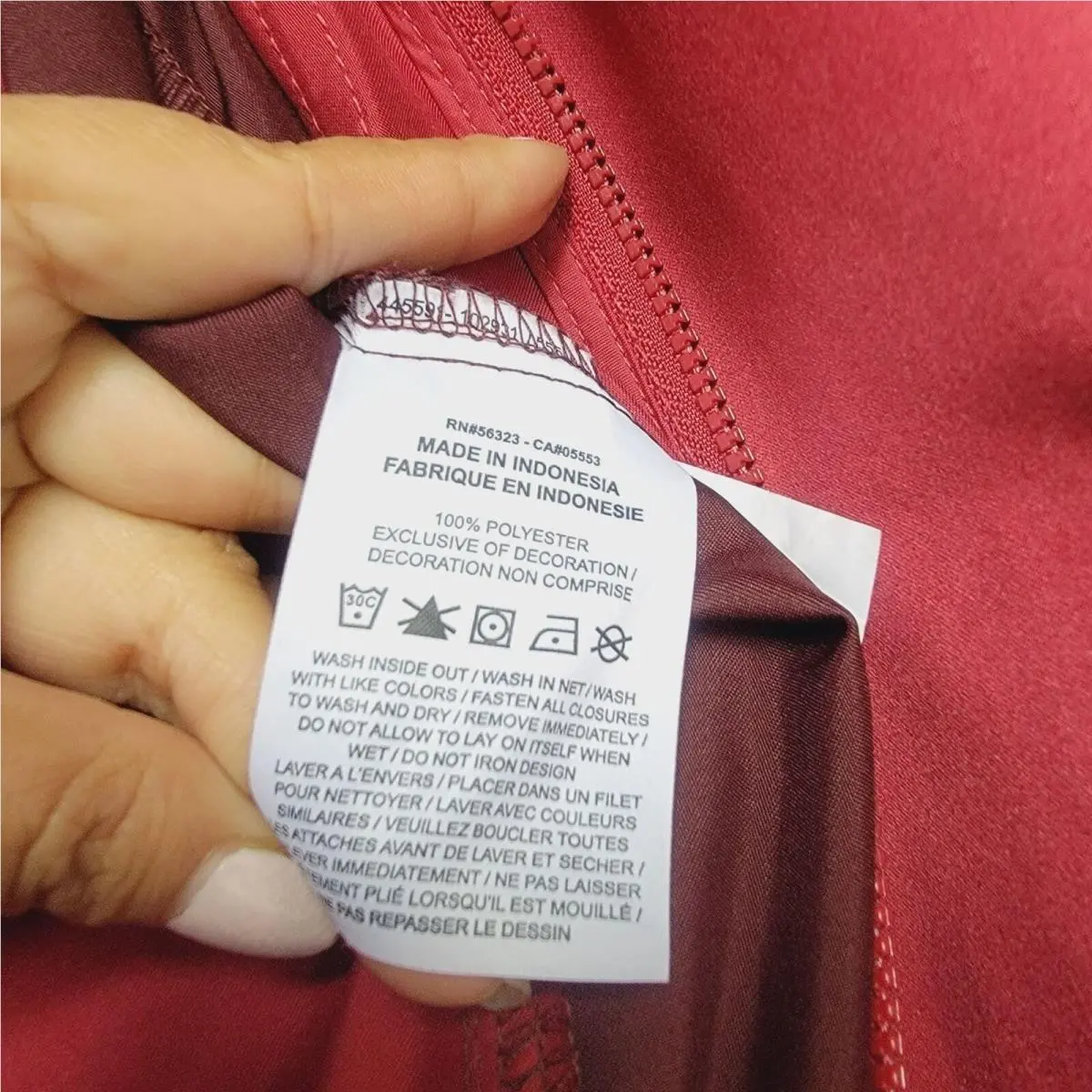 Nike clothing - Red 5