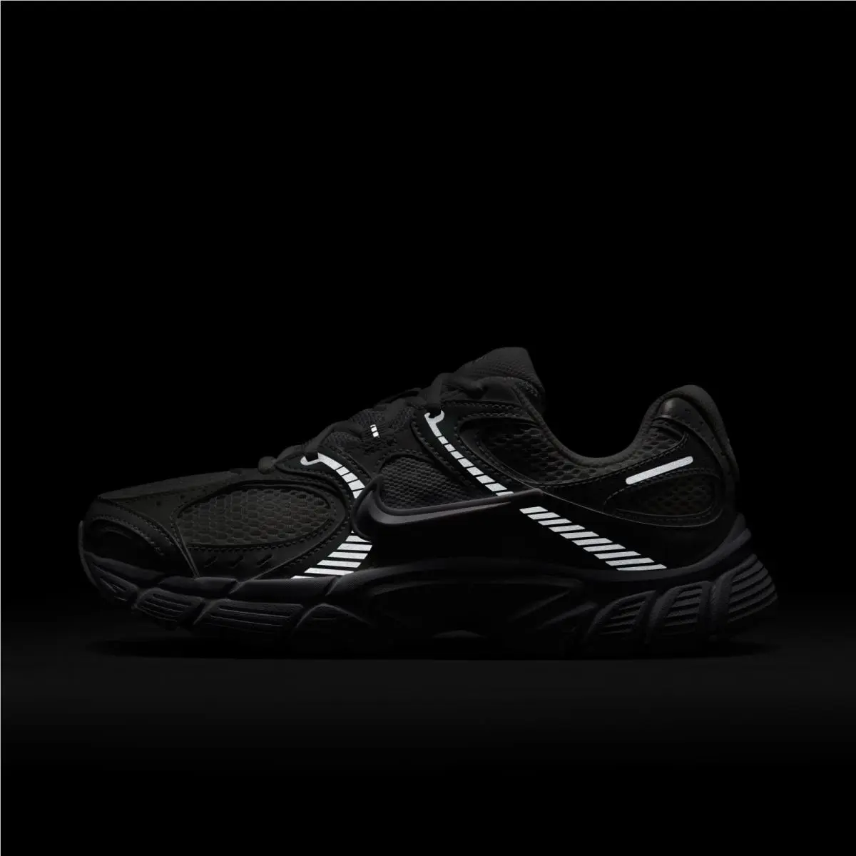 Nike shoes - White 2