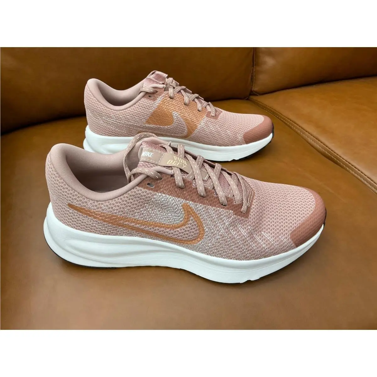 Nike Run Defy Running Shoes Womens 9 Mesh Sneakers