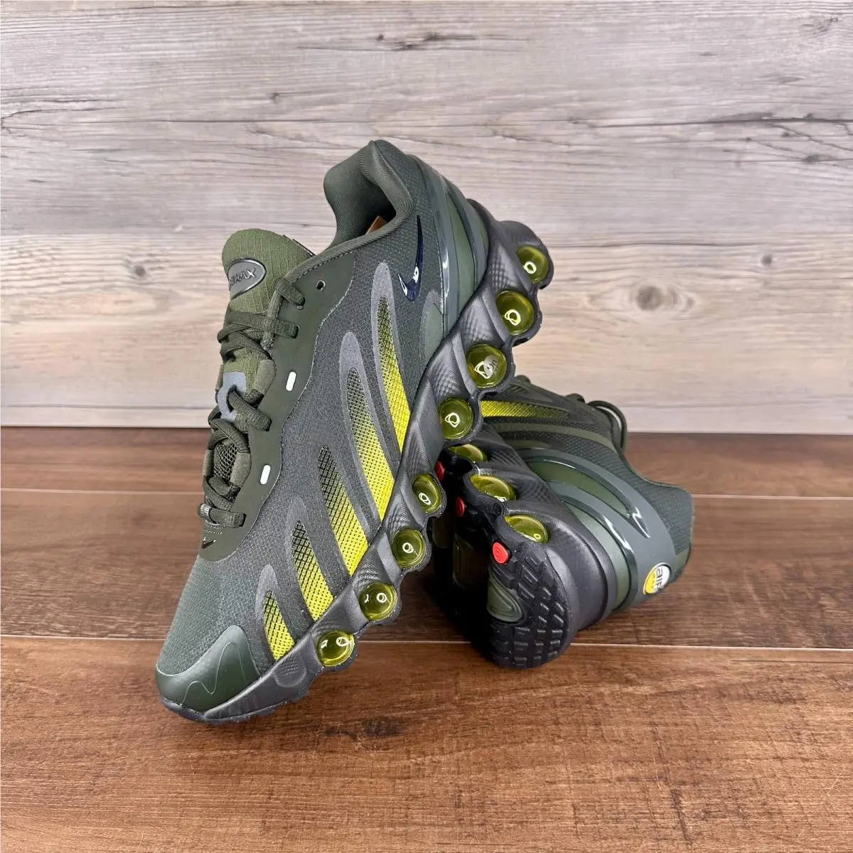 Nike Air Max DN8 Mens Size 10 Sequoia Bright Citron Black IH4119 300