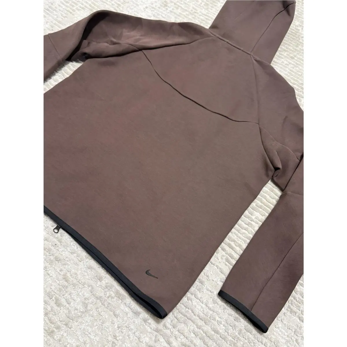 Nike clothing - Brown 2