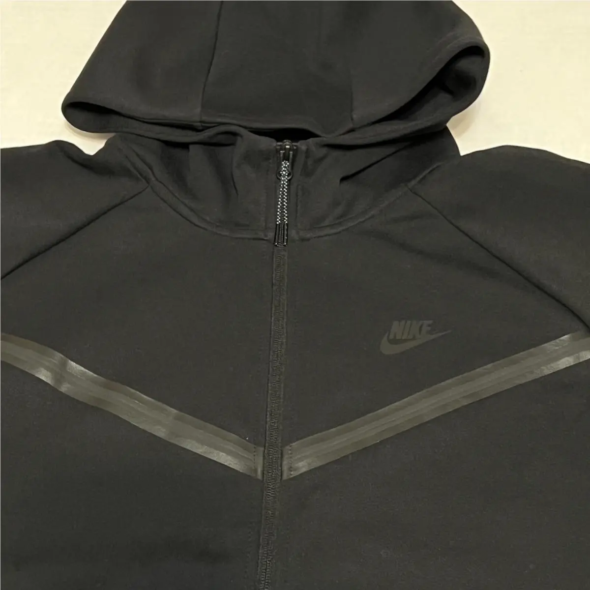 Nike clothing - Black/Black (UPC: 194493785121) 1
