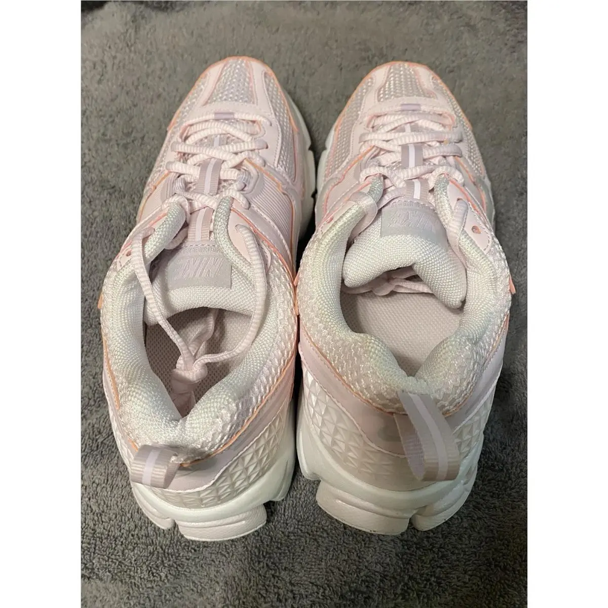 Nike shoes - Nike Vomero 5 - Vomero - Pink 0