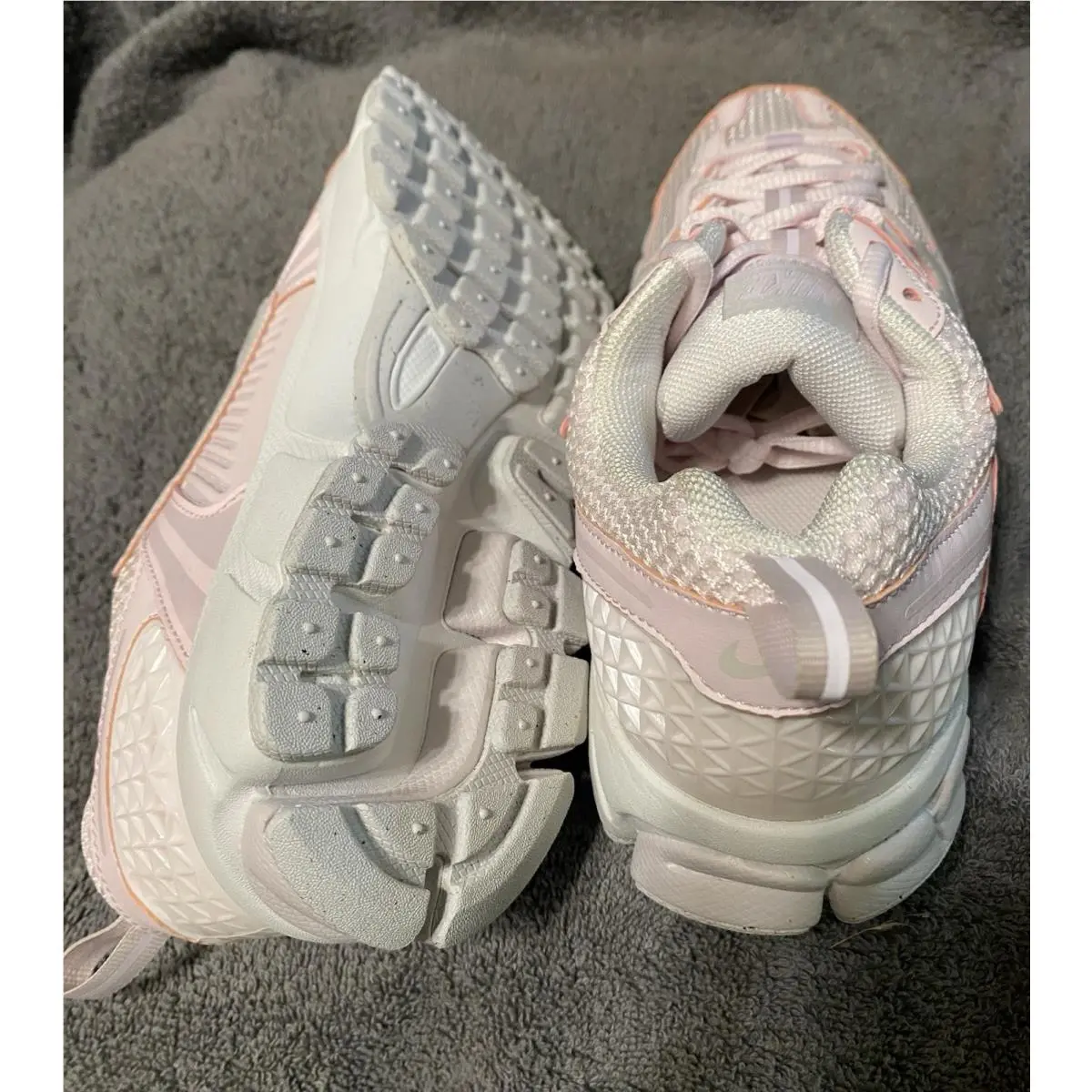 Nike shoes - Nike Vomero 5 - Vomero - Pink 1