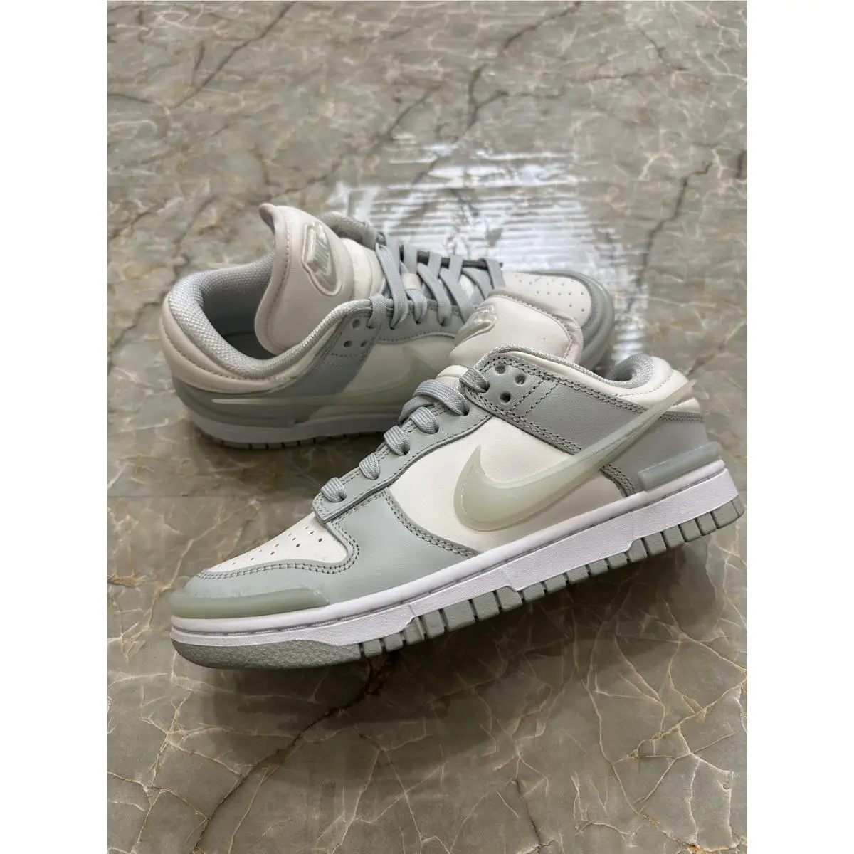 W Nike Dunk Low Twist `light Silver` Size 6.5 W6.5 M5 DZ2794-004