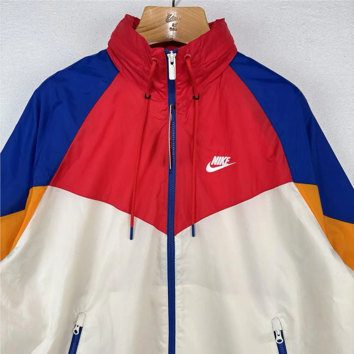 Nike clothing - Nike Windrunner - Windrunner - Multicolor 4