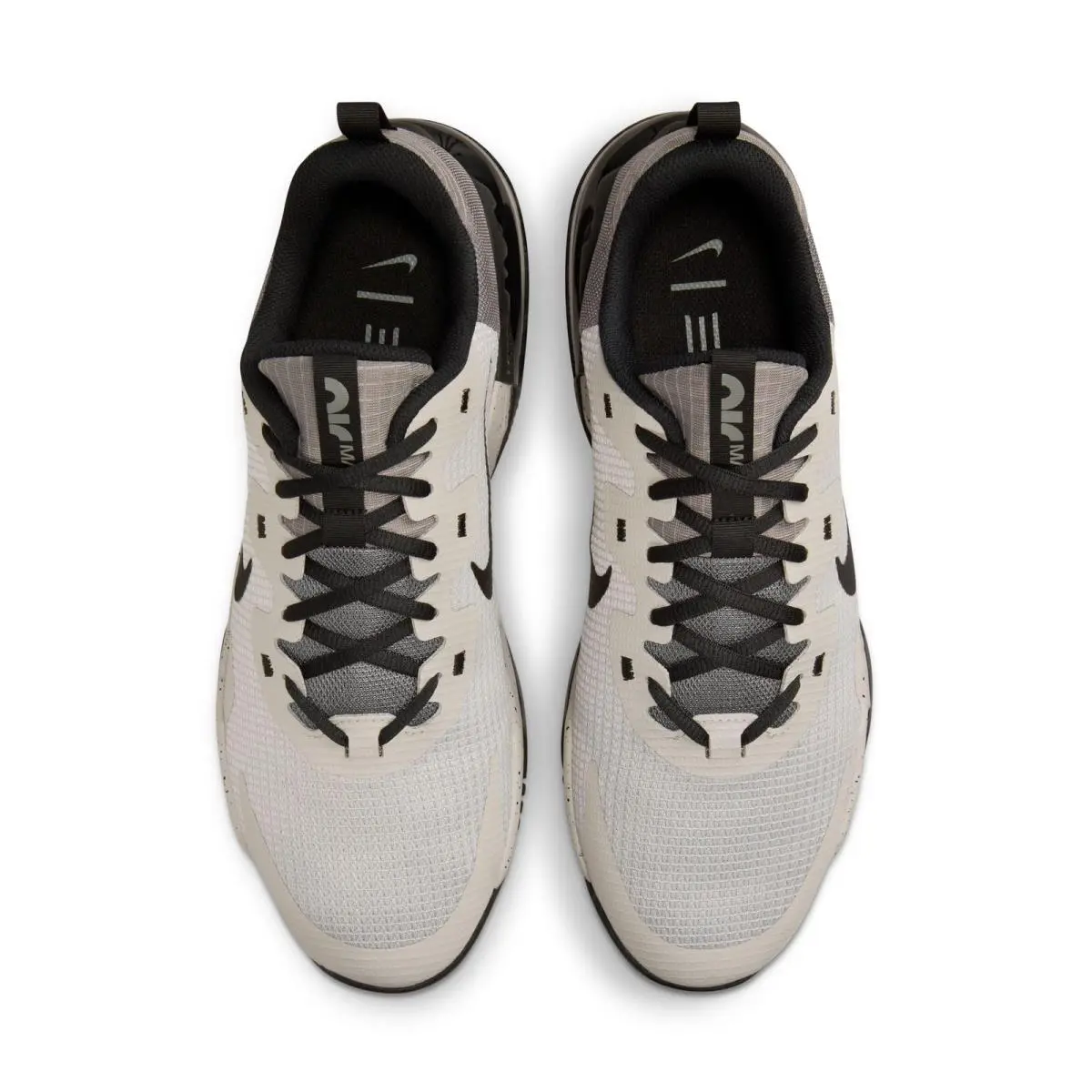 Nike shoes - White 3