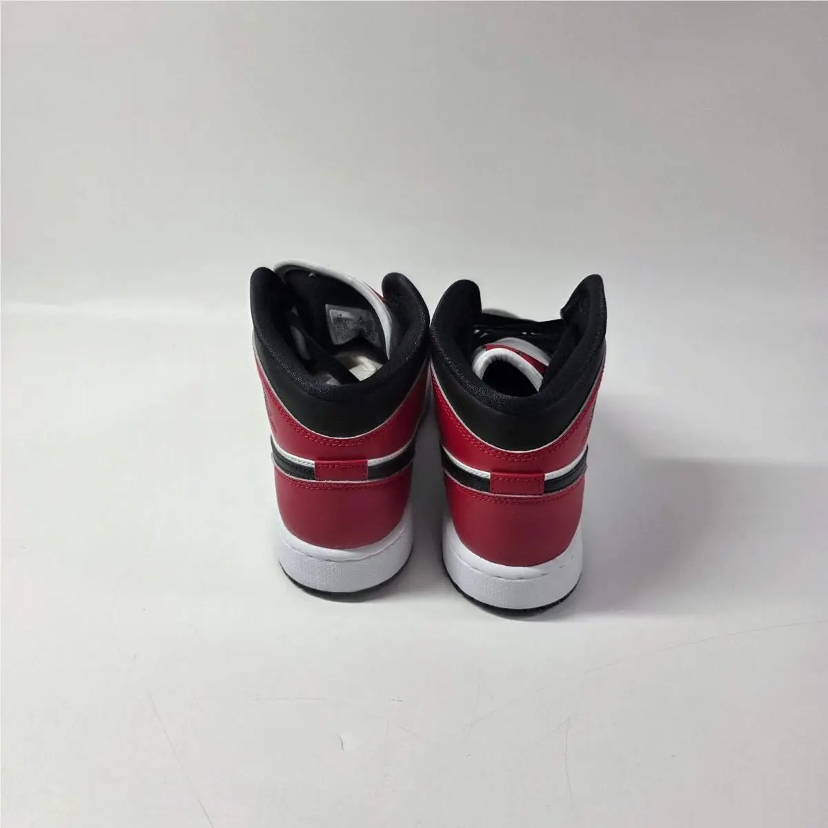 Nike shoes - AIR JORDAN 1 MID - AIR MID - 554725-069 0