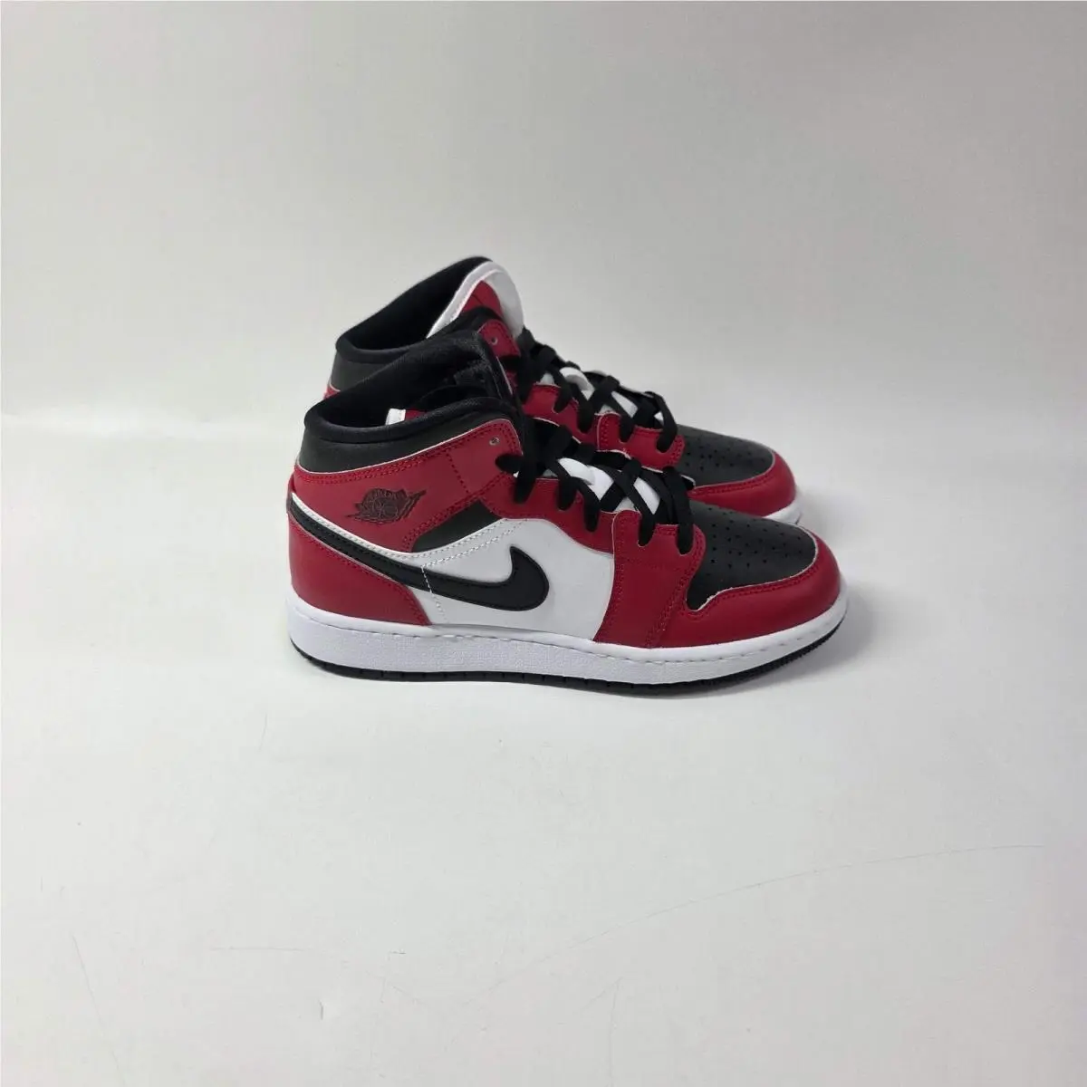 Nike shoes - AIR JORDAN 1 MID - AIR MID - 554725-069 2