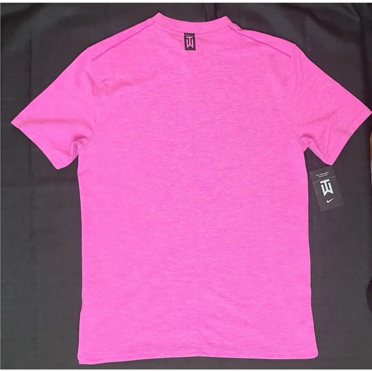 Nike clothing - TW Tiger Woods AeroReact Mock Blade Polo - Hyper Magenta 8