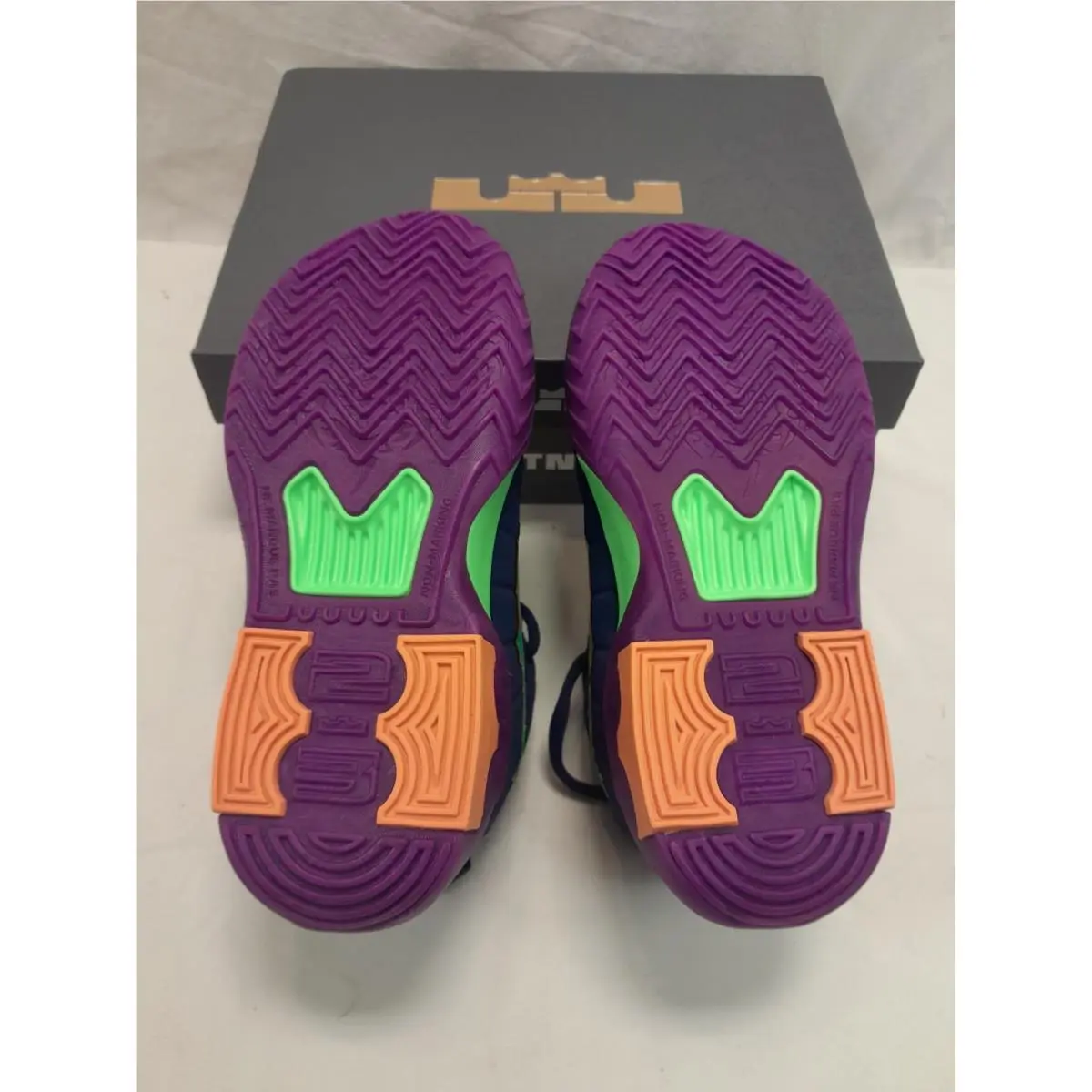 Nike shoes - Nike LeBron Witness - LeBron Witness - Blue 3