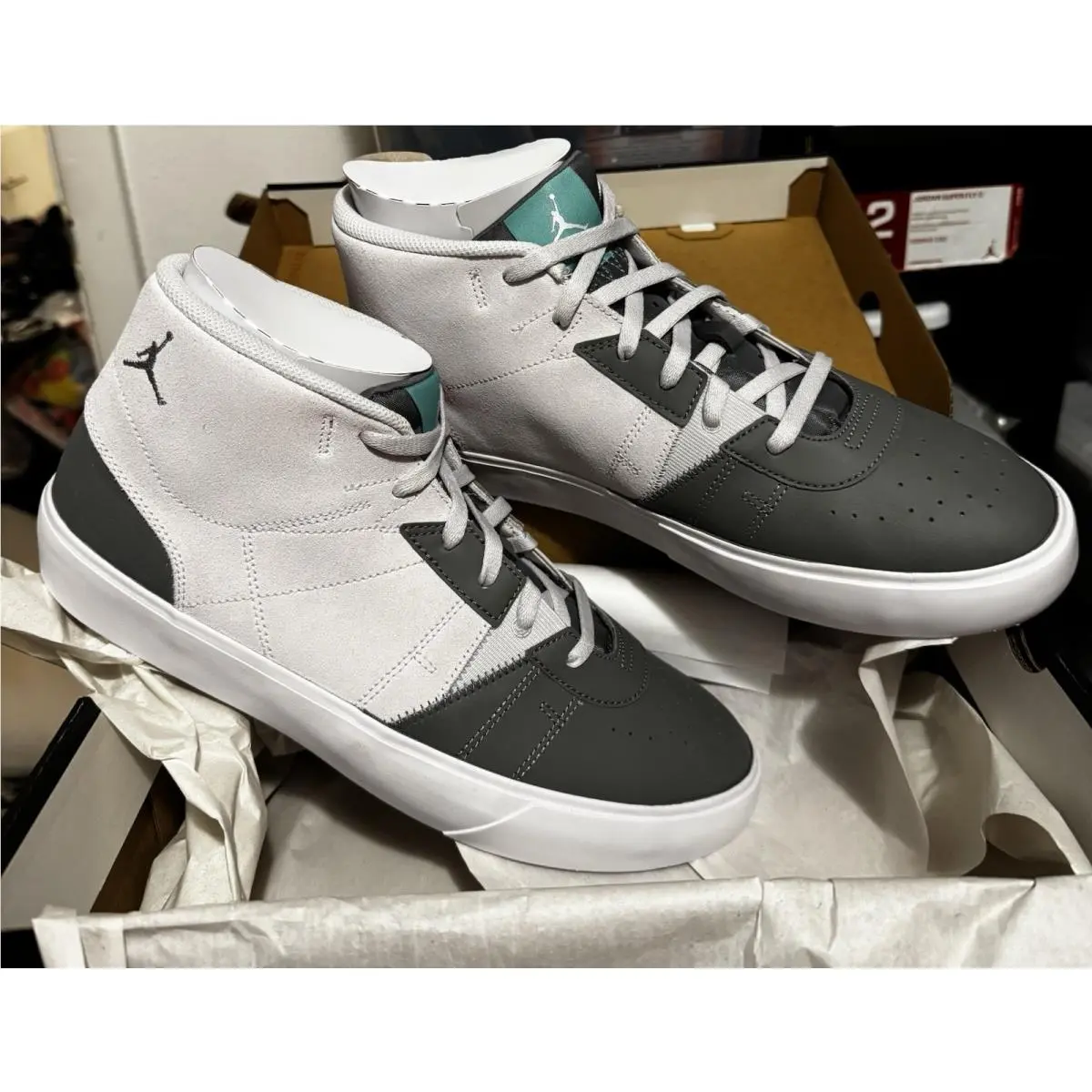 Nike Jordan Size 12 Men`s Series Mid Iris Whisper / Washed Teal Shoes
