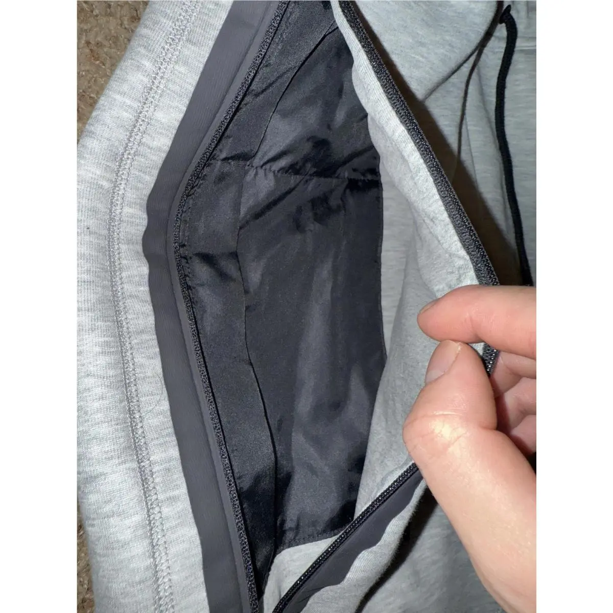 Nike clothing - NA - Gray 4