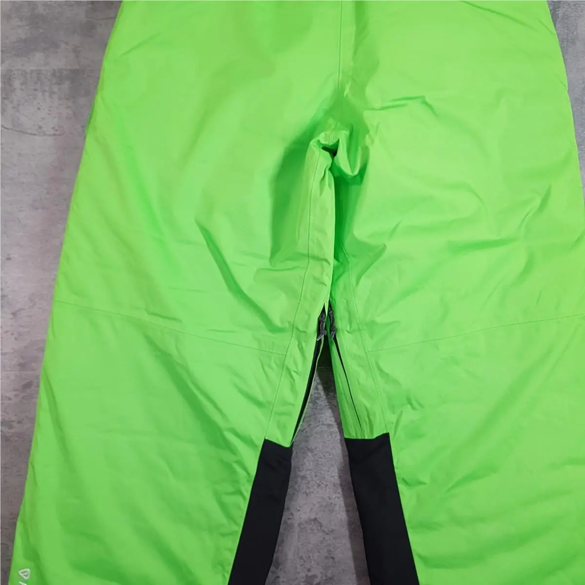 Nike clothing - Nike ACG Skull Peak - ACG Skull Peak - IF0905307 - Green (UPC: 198488244266) 2
