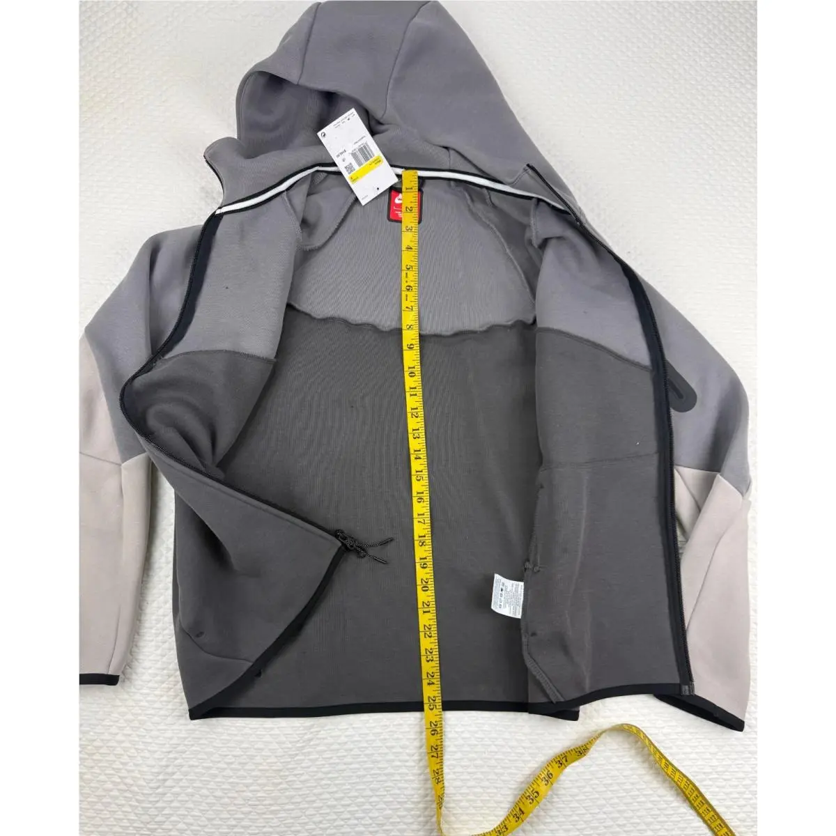 Nike clothing - Gray (UPC: 198488978000) 4
