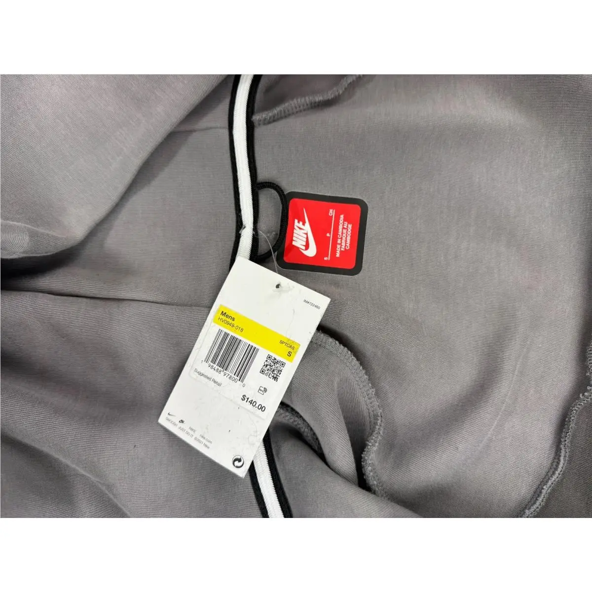 Nike clothing - Gray (UPC: 198488978000) 2