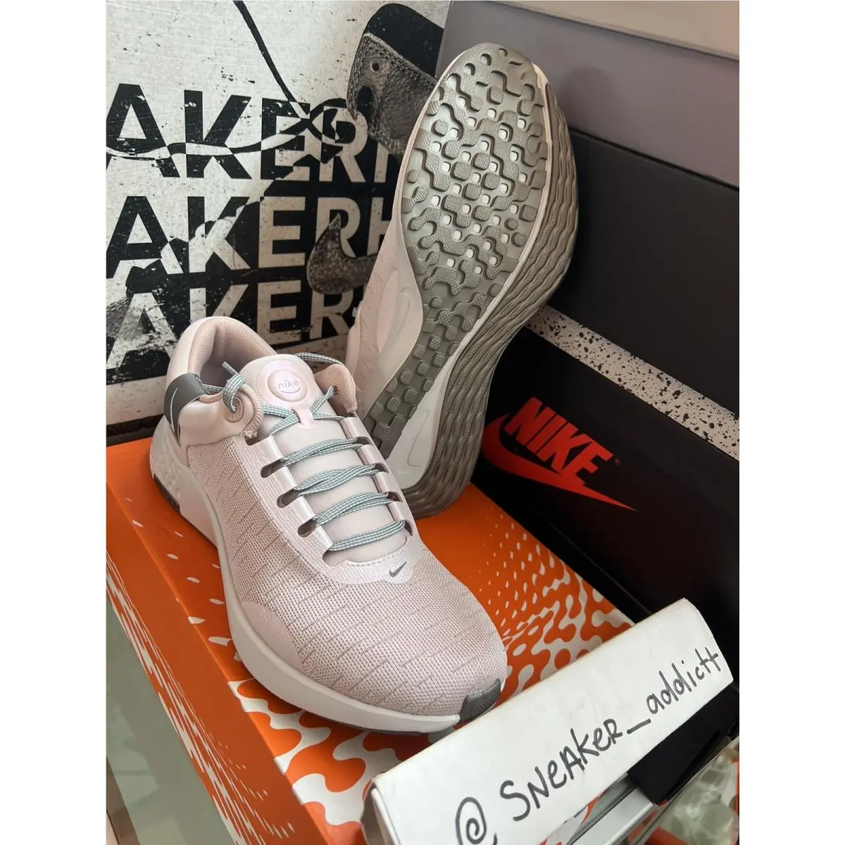 Nike Renew Serenity Run Prm Womens Size 11 Sneakers DC9010 601 Peach Pink