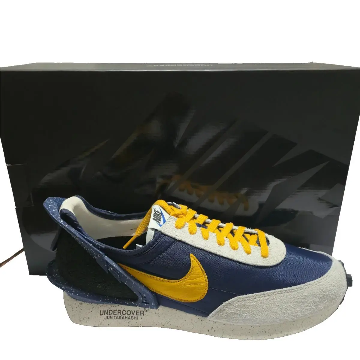 Nike x Undercover Unisex Daybreak Sneakers Obsidian Gold Dart Sail W13.5 M12