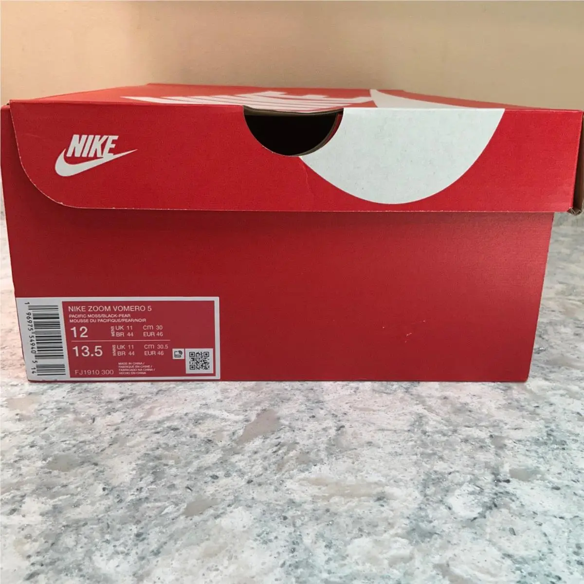 Nike shoes - Nike Zoom Vomero 5 Olive Flak FJ1910-300 - Green 9