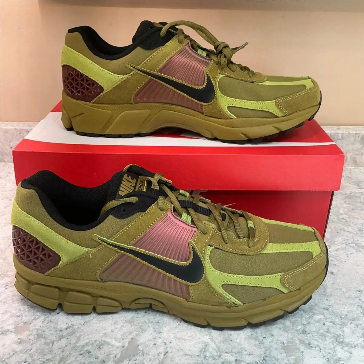 Nike shoes - Nike Zoom Vomero 5 Olive Flak FJ1910-300 - Green 1