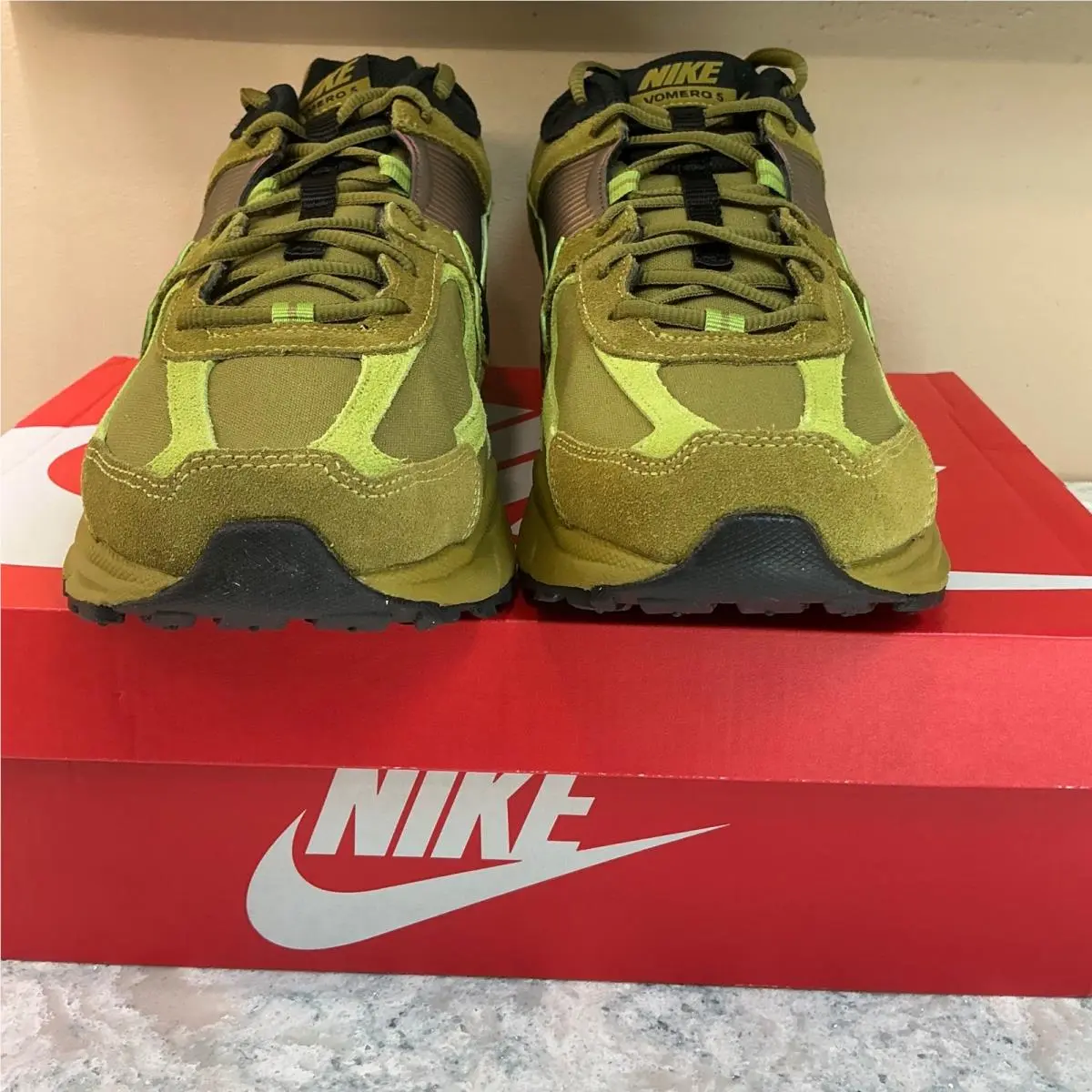 Nike shoes - Nike Zoom Vomero 5 Olive Flak FJ1910-300 - Green 2