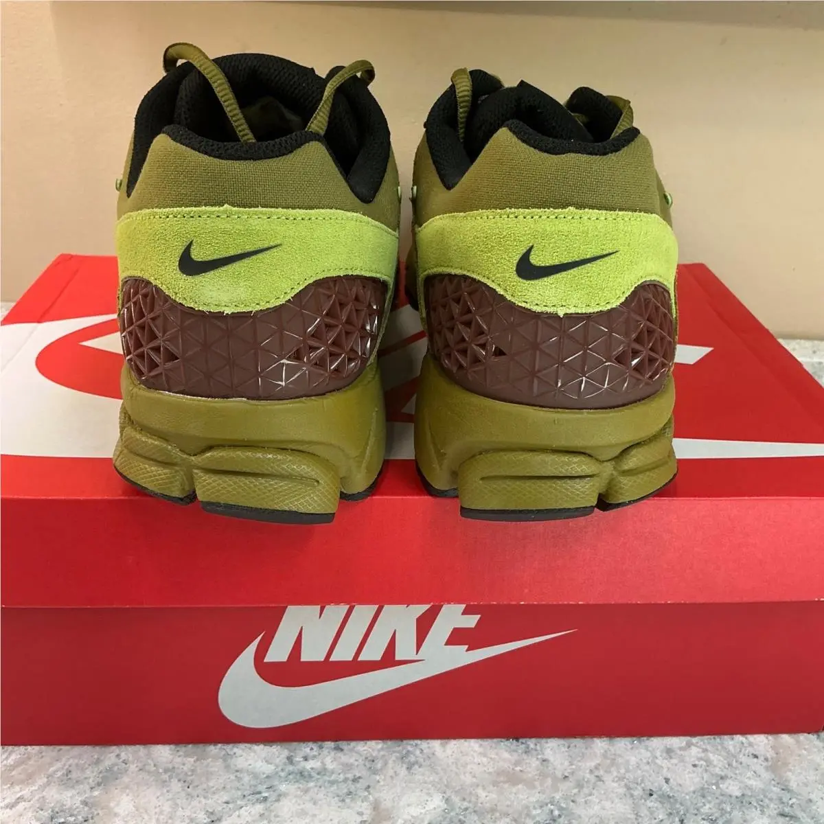 Nike shoes - Nike Zoom Vomero 5 Olive Flak FJ1910-300 - Green 3