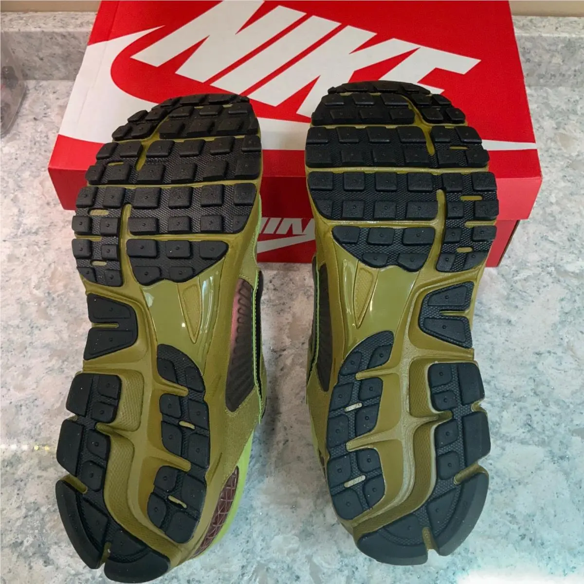 Nike shoes - Nike Zoom Vomero 5 Olive Flak FJ1910-300 - Green 6