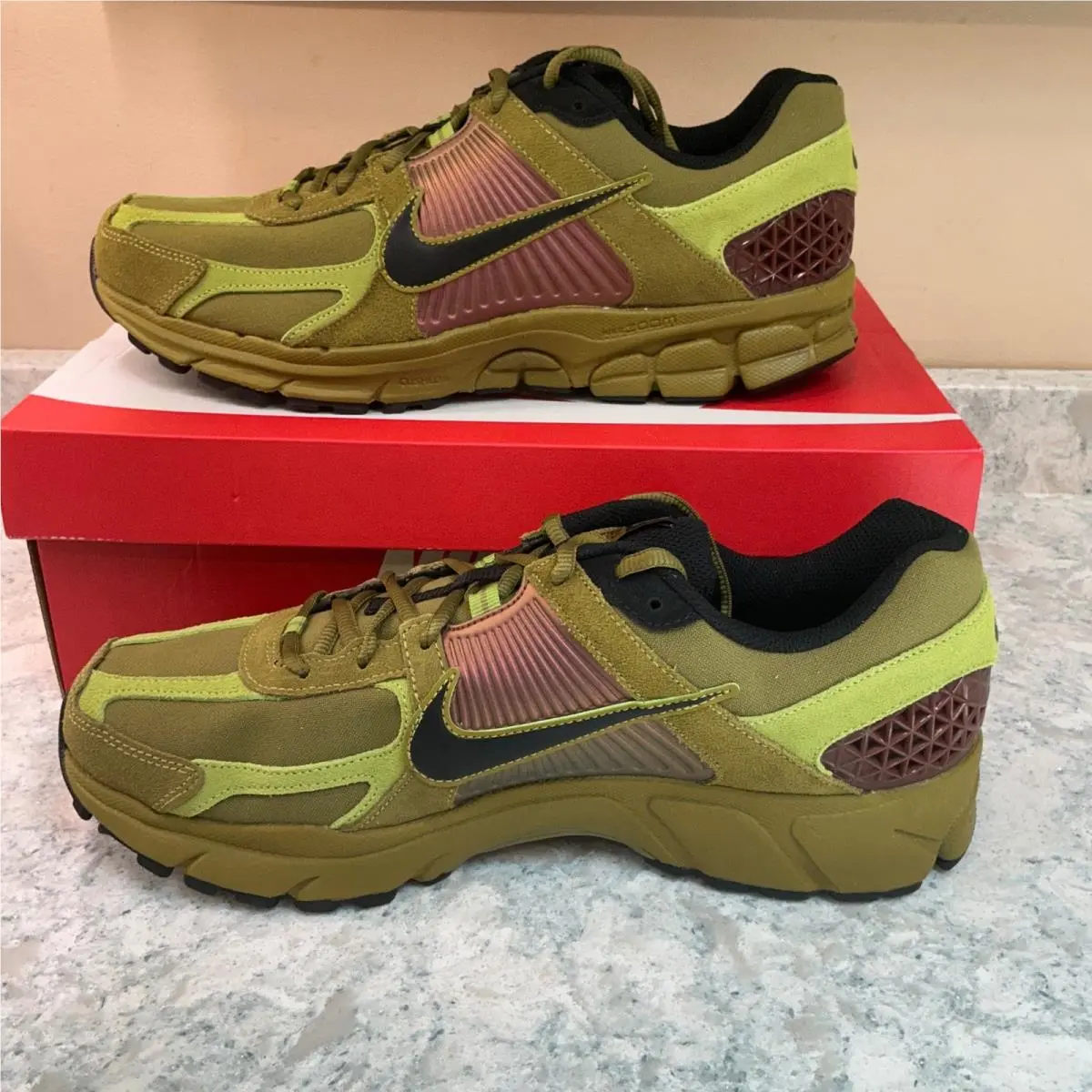 Nike shoes - Nike Zoom Vomero 5 Olive Flak FJ1910-300 - Green 7