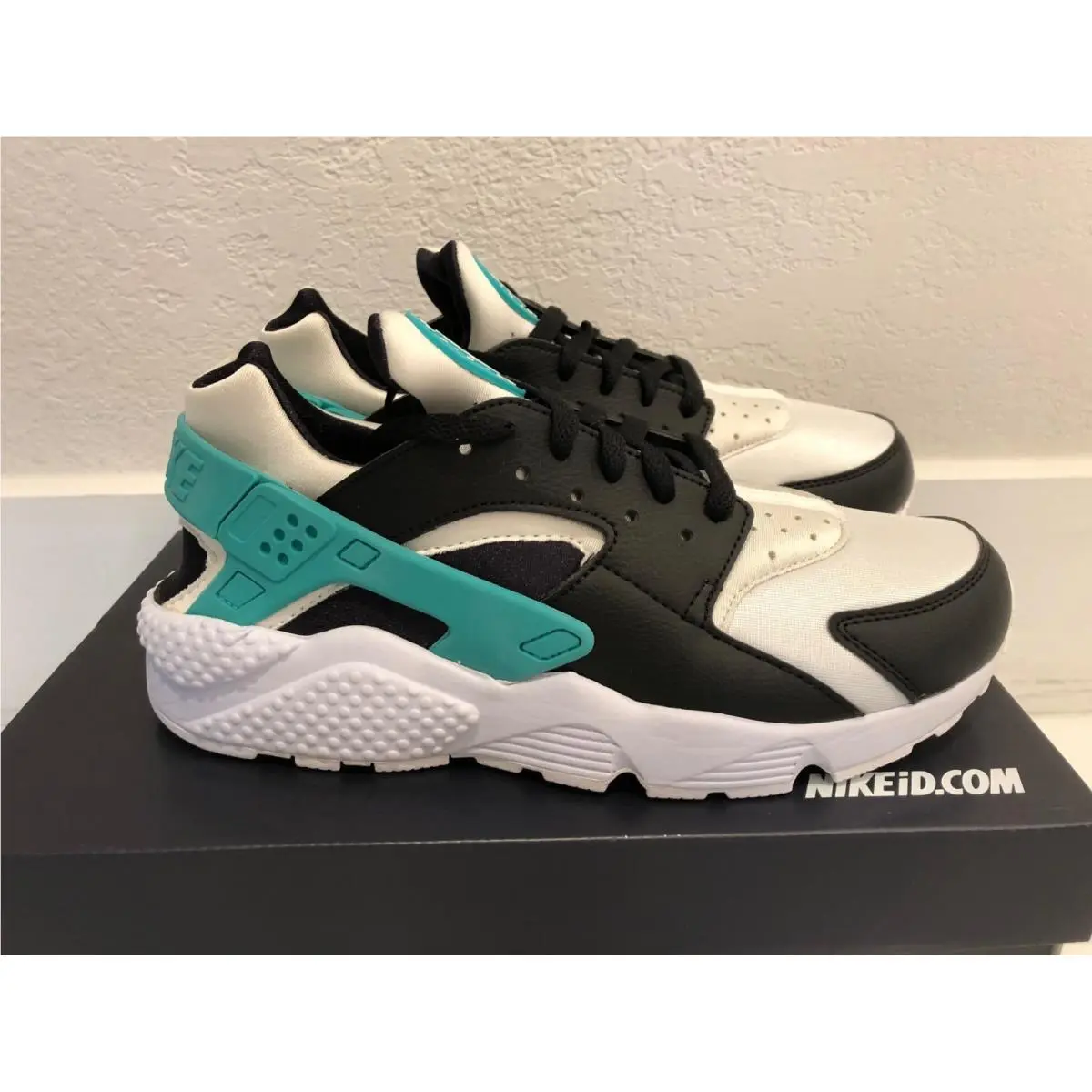 Mens Nike Air Huarache Run SZ 9 Nike ID