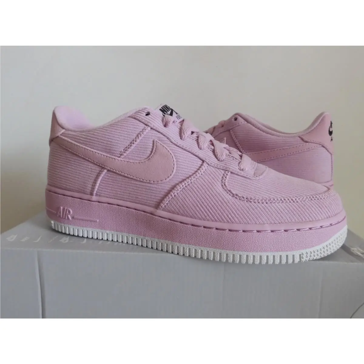 Nike shoes - Nike Air Force 1 LV8 - Pink (UPC: 659658380332) 0
