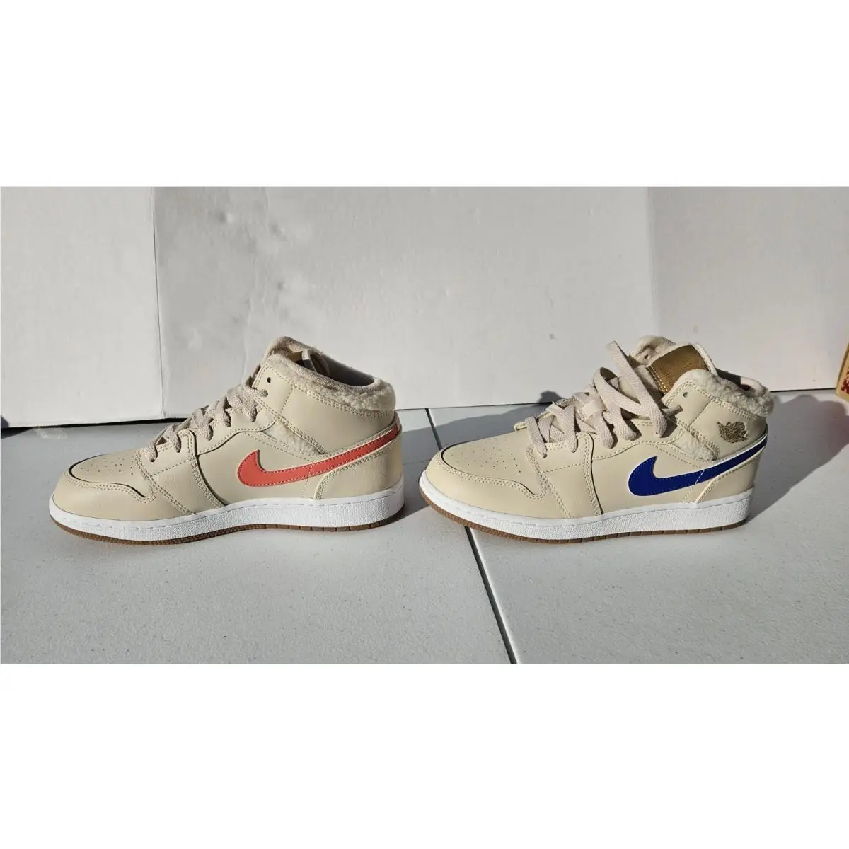 Nike shoes - Air Jordan 1 - Air - Beige 3