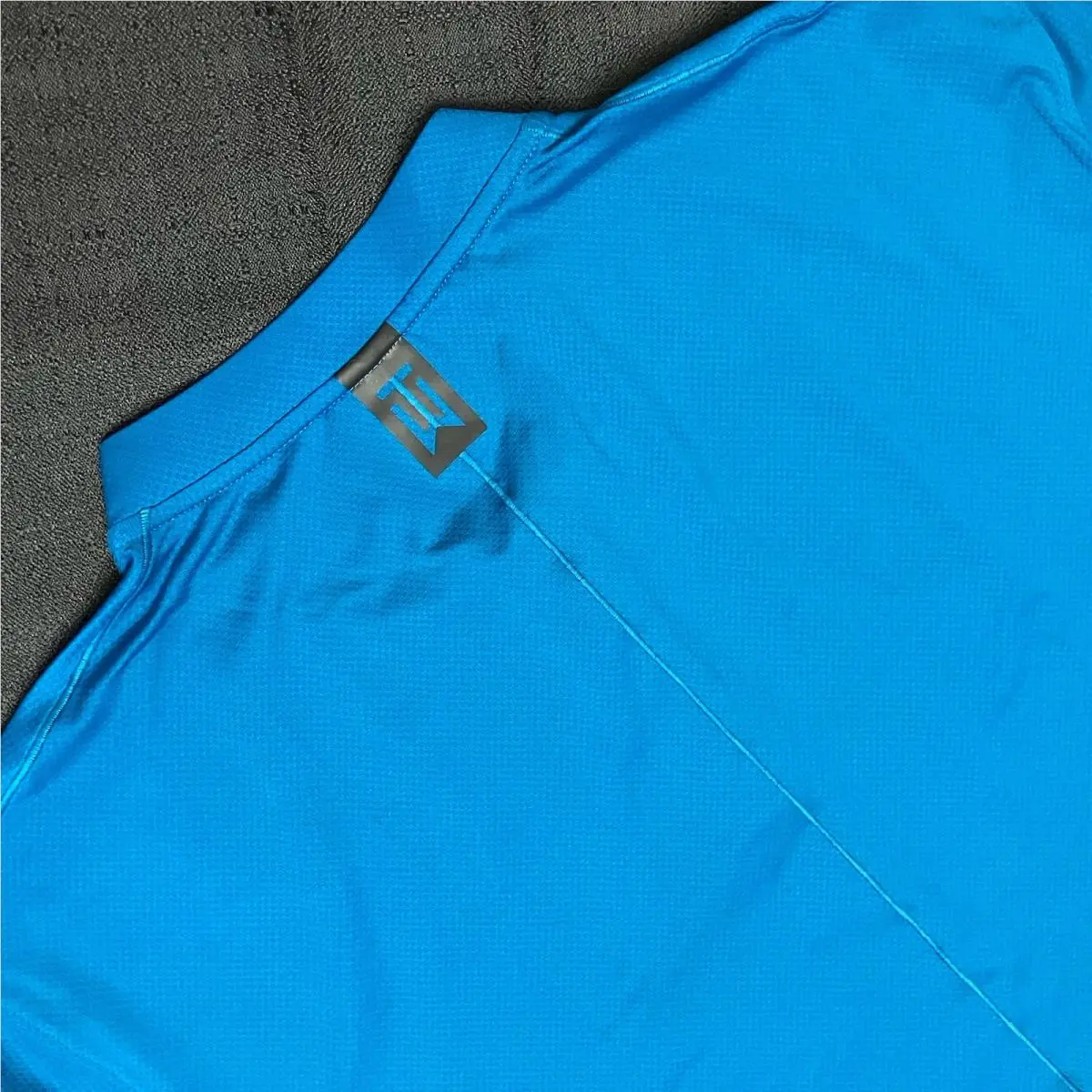 Nike Golf Tiger Woods Vapor Dry Mock Blade Collar Polo BV9219 301 Blue Sz L