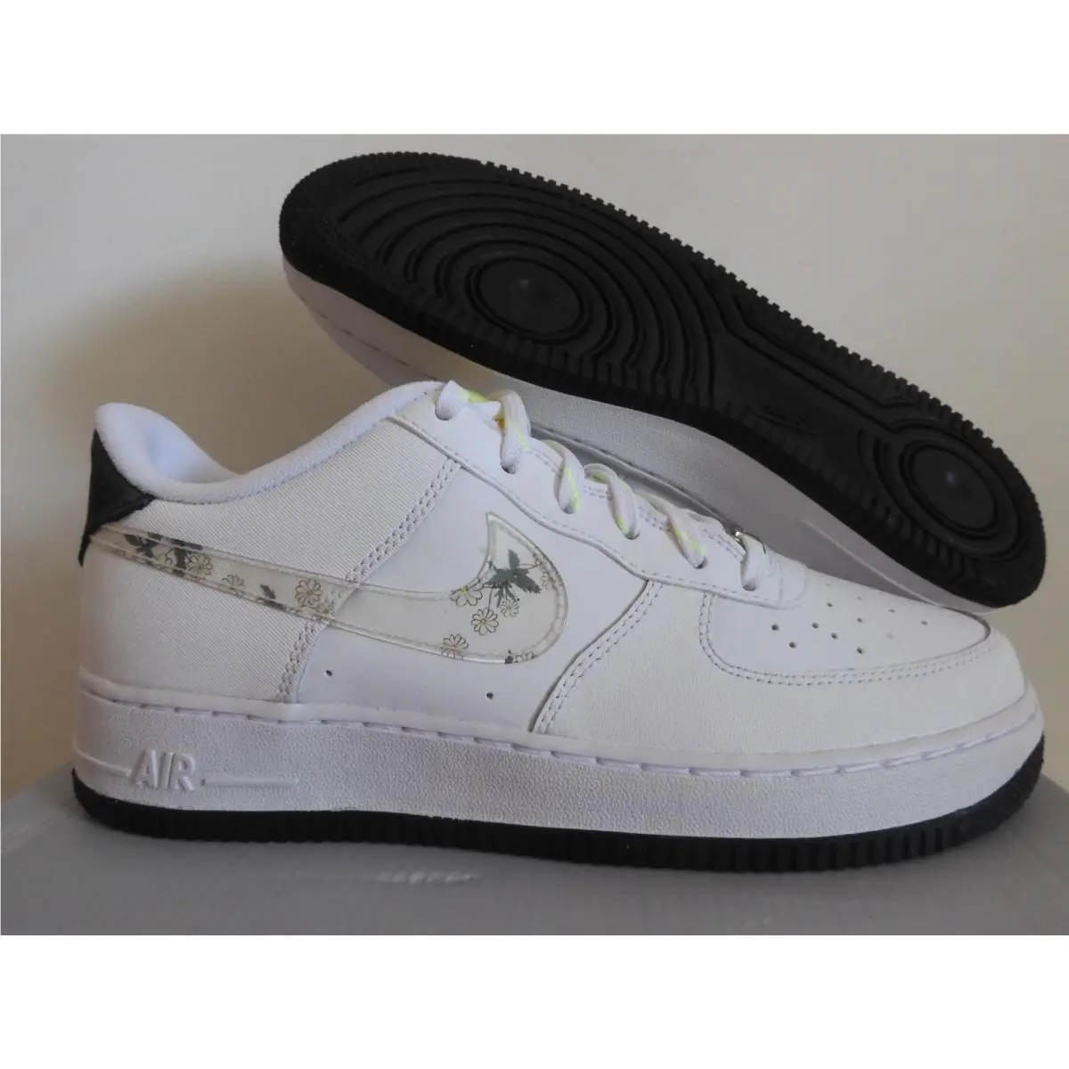 Nike Air Force 1 GS Daisy Swoosh White-white-speed Yellow Sz 7Y CW5859-100