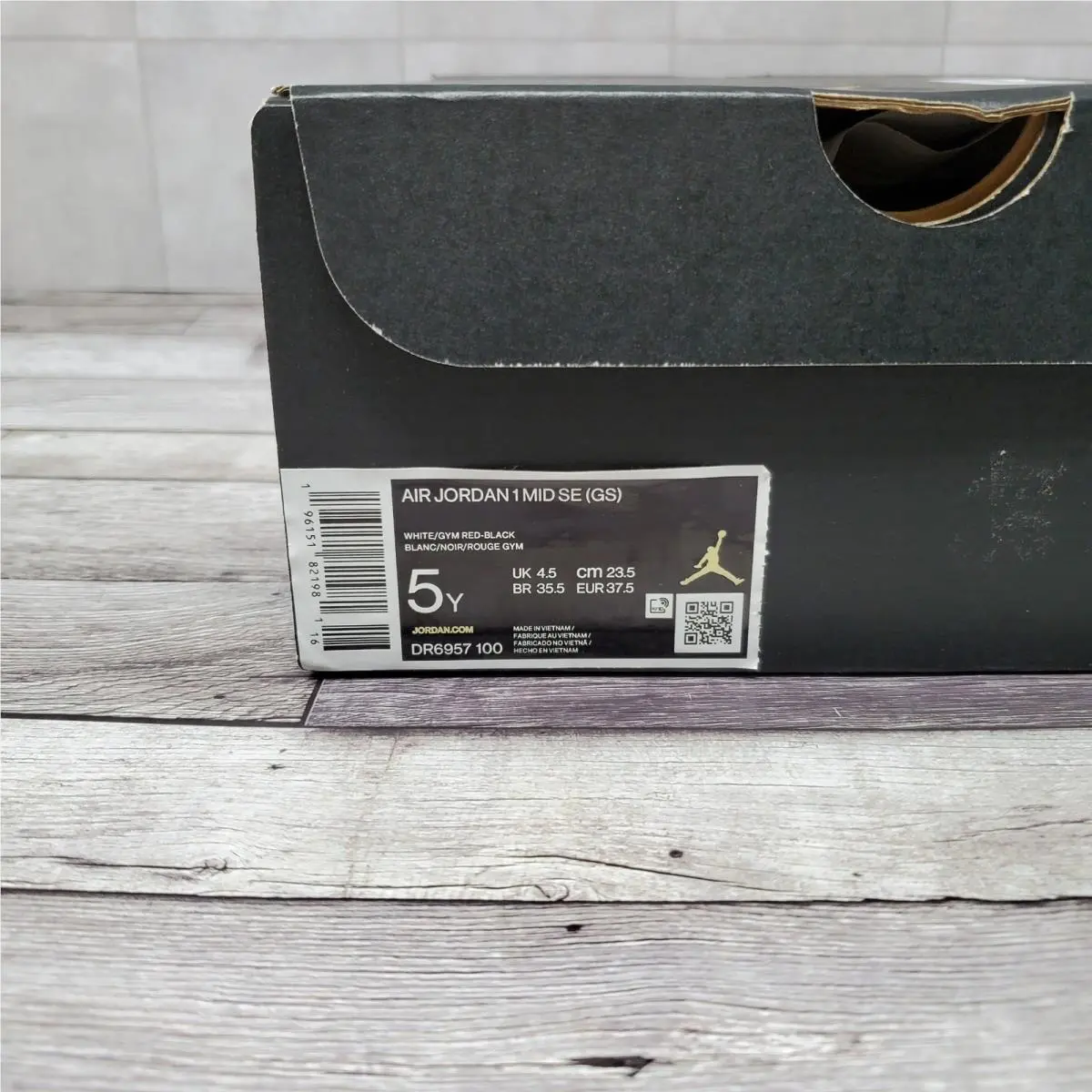 Nike shoes - Air Jordan 1 Mid SE - Multicolor 8