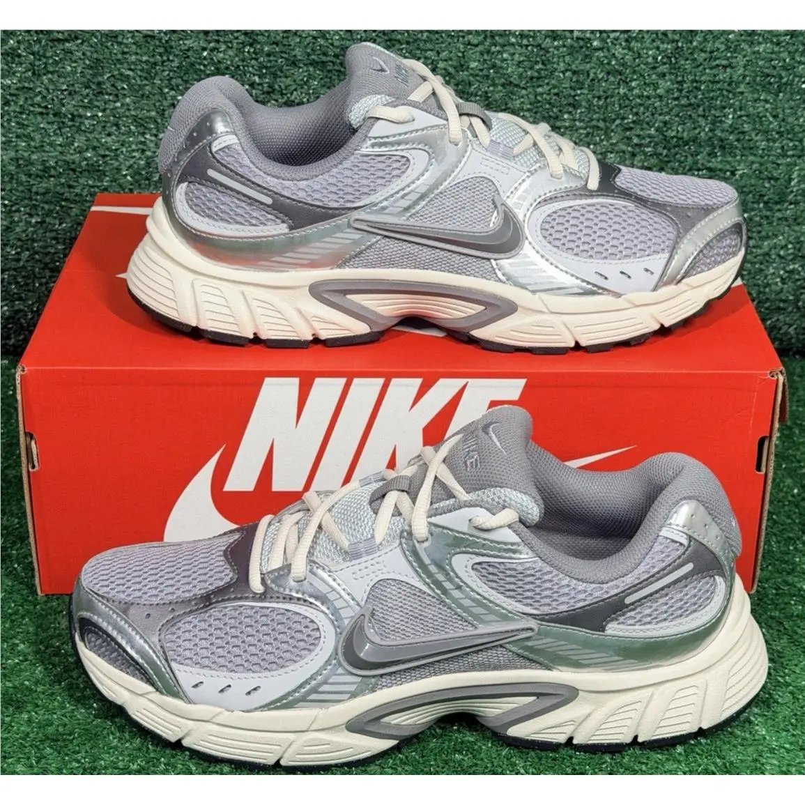 Nike V5 Rnr Running Sneakers Men`s 9.5 / Women`s 11 Cement Grey HJ5228 003