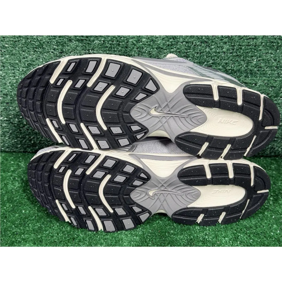 Nike shoes - Nike V5 RNR - RNR - HJ5228-003 - Gray 7