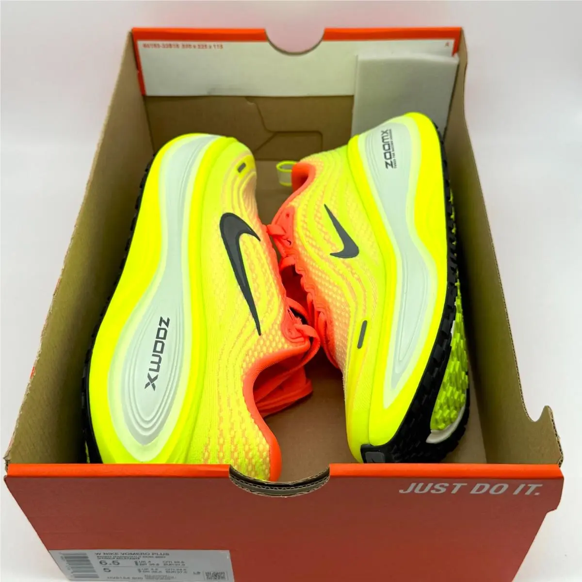 Nike shoes - Nike Vomero Plus - Vomero Plus - HV8154-800 - Yellow (UPC: 198481471669) 7