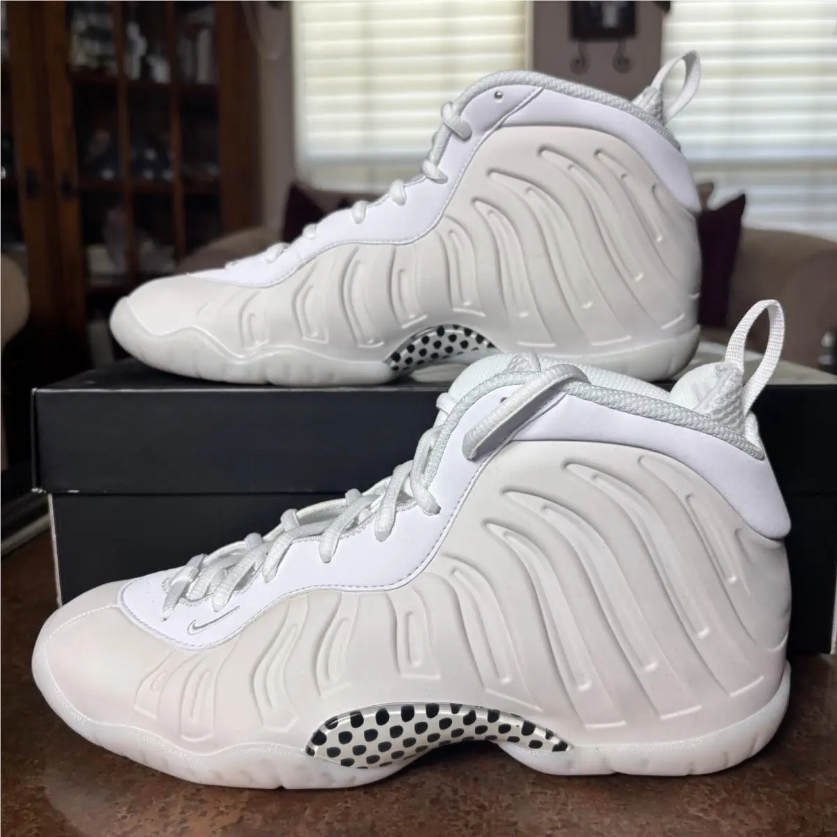 Nike shoes - Nike Little Posite - Little Posite - White (UPC: 00198484273598) 1