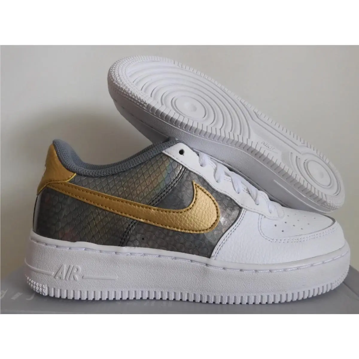 Nike Air Force 1 SE GS White-metallic Gold-anthracite Dragon Sz 6Y CI3910-100
