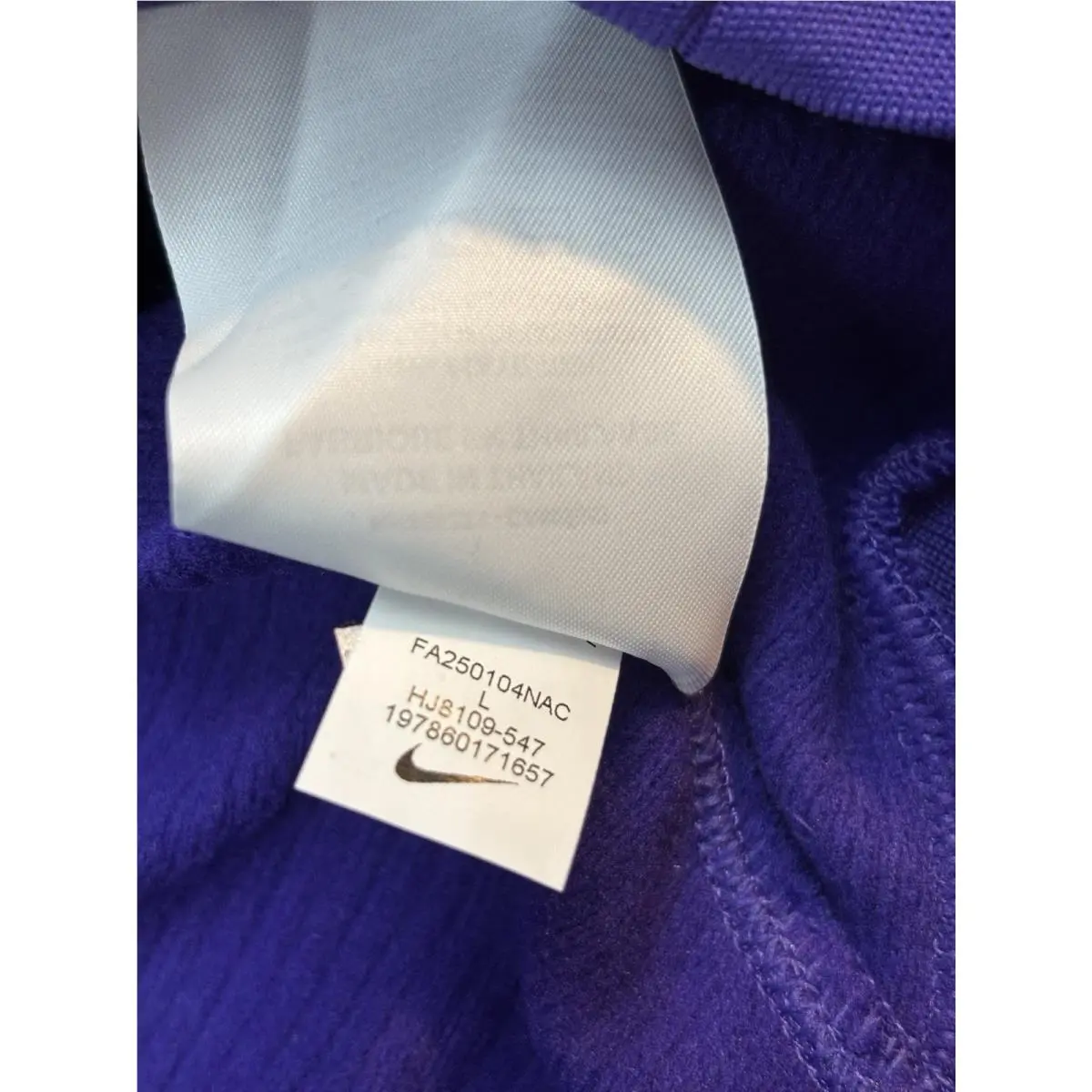 Nike clothing - Purple, Yellow 4
