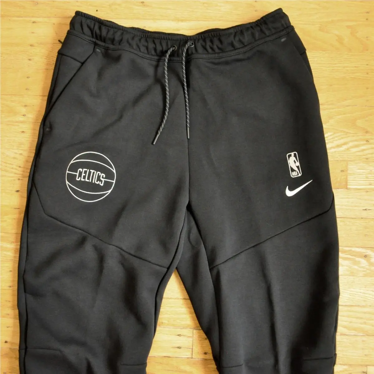 Nike clothing - Nike NBA Team Issue Tech Fleece - Black 3