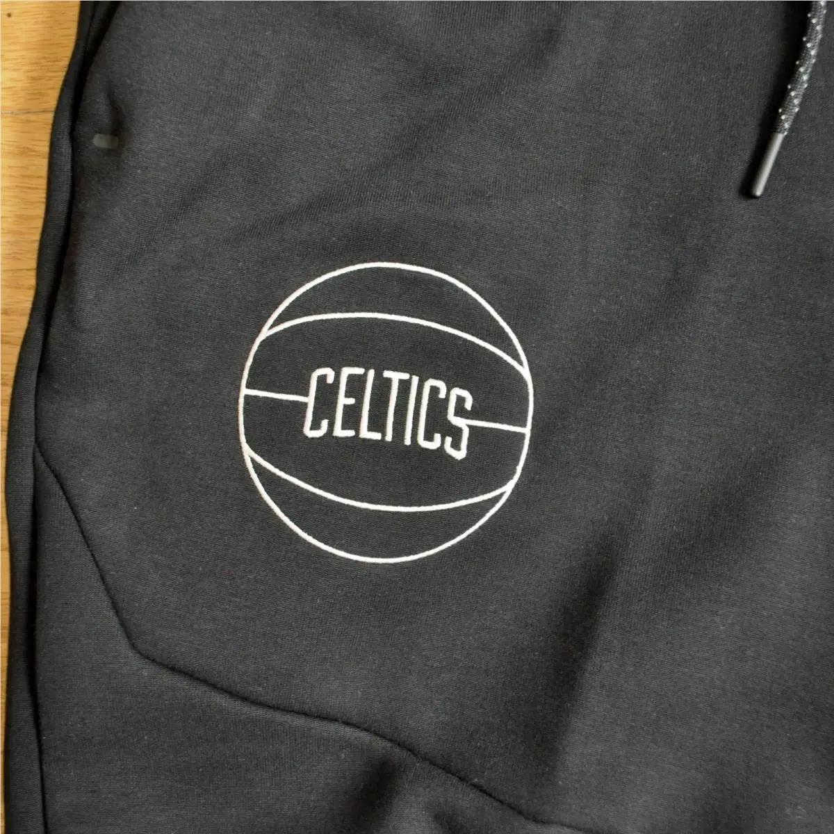 Nike clothing - Nike NBA Team Issue Tech Fleece - Black 4