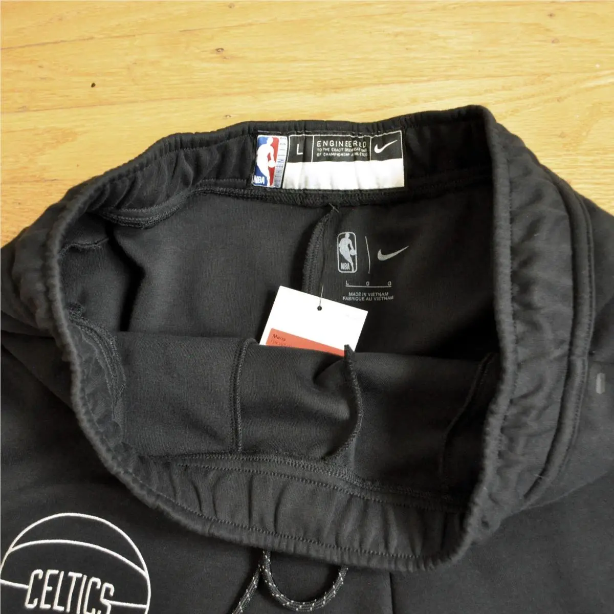 Nike clothing - Nike NBA Team Issue Tech Fleece - Black 6